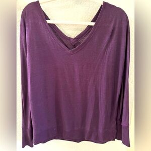 American Eagle Double V Top, EUC, in Eggplant, Size XL